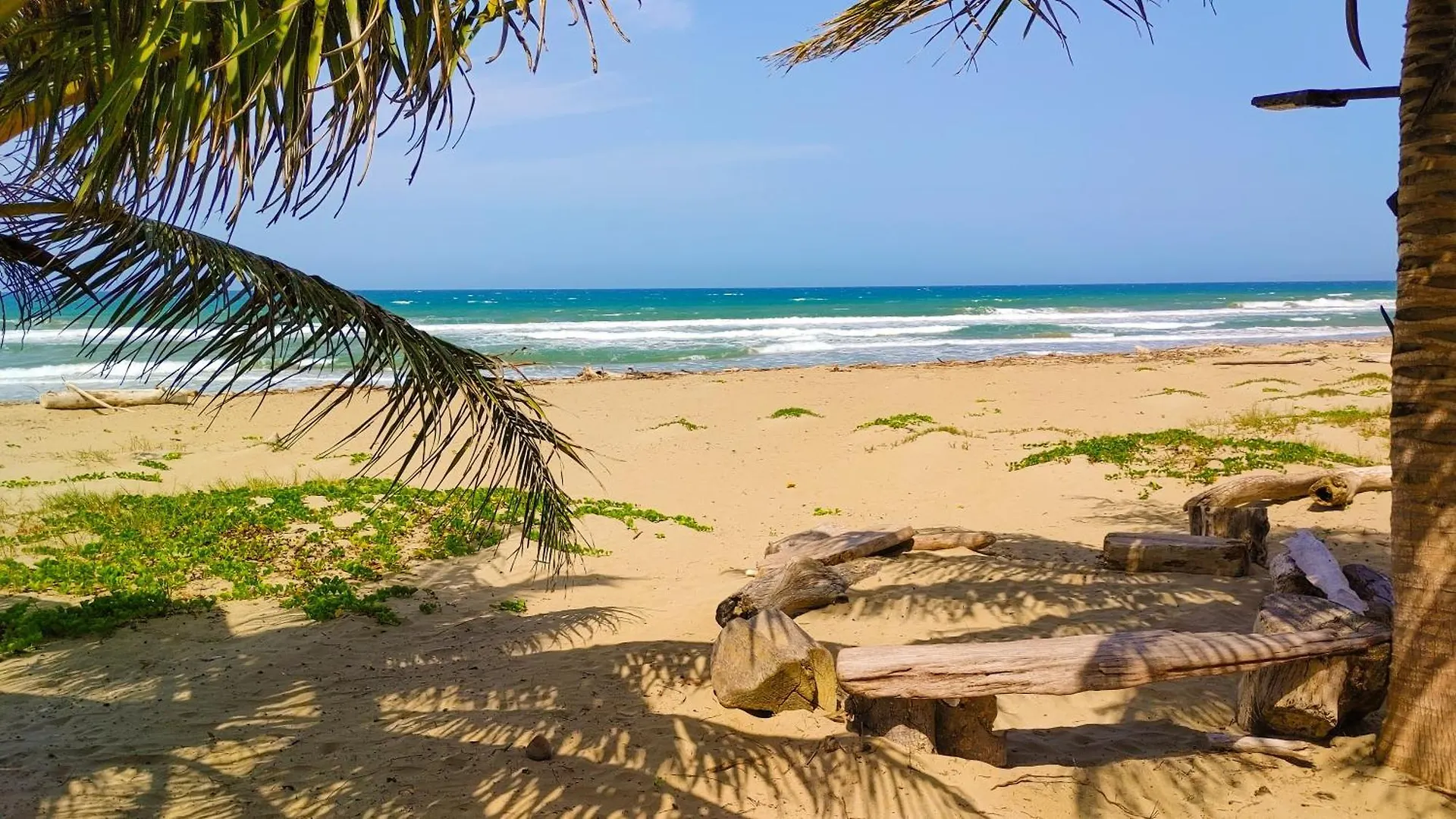 Brisa Atlantico - Secluded Beach location